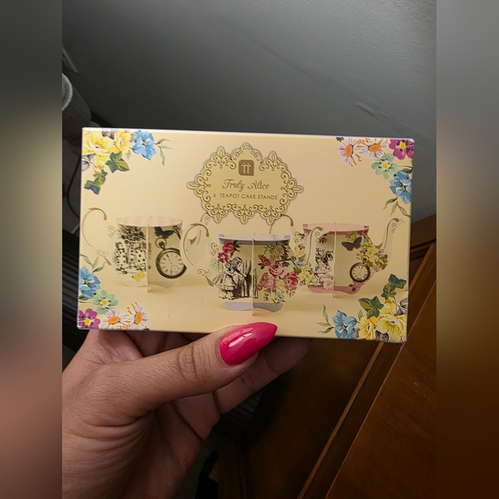 Floral Tea Party Disposable Tableware Set